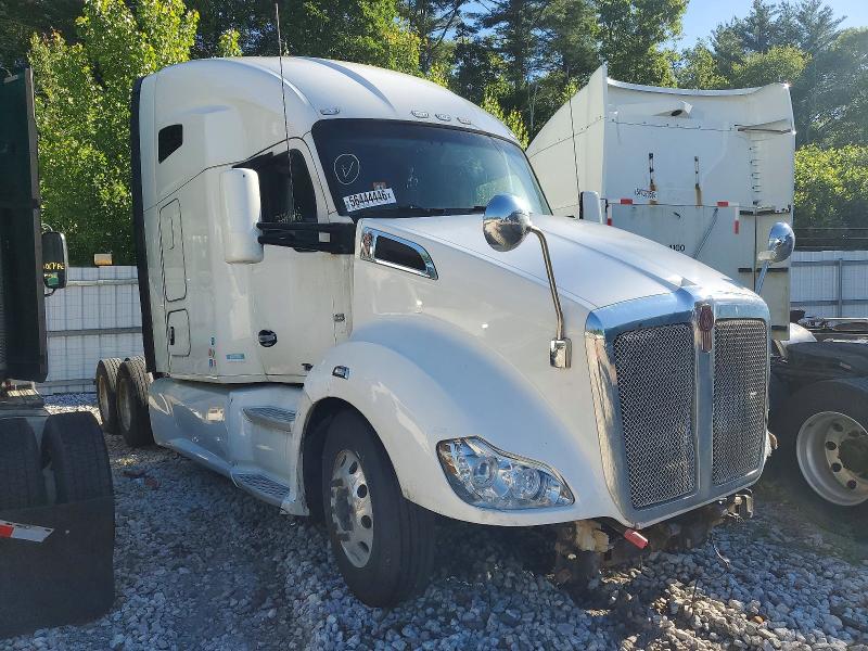 2017 Kenworth All other VIN 1XKYDP9X8HJ145863 COPART salvage auction — FRONT END, MA - CERT OF TITLE-SALVAGE, sold $4,600 on 2026-07-30 (photo 1)