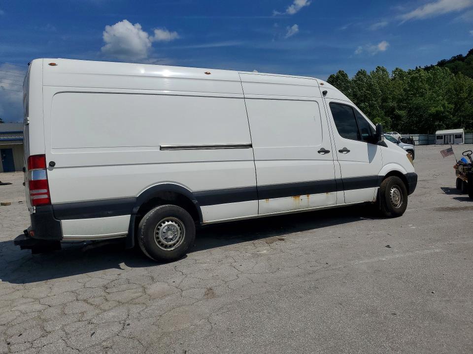 2008 Freightliner Sprinter VIN WDYPE845985235830 COPART salvage auction — FRONT END, VA - CERT OF TITLE - SALVAGE, sold $150 on 2026-07-08 (photo 3)