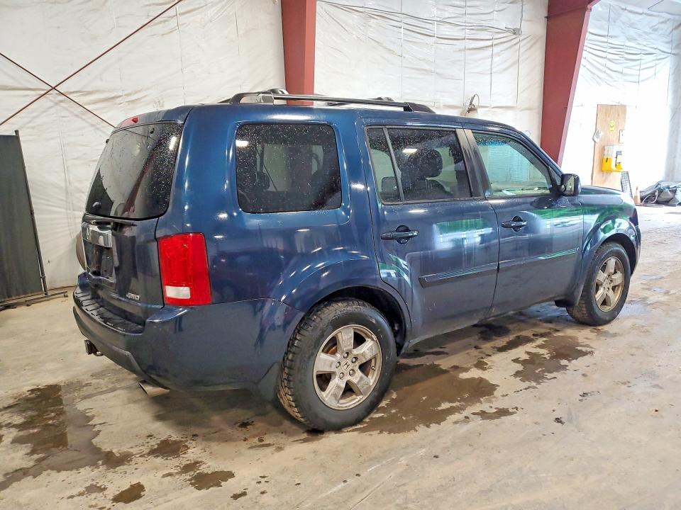 2011 Honda Pilot VIN 5FNYF4H58BB019795 COPART salvage auction — MINOR DENT/SCRATCHES, Vt - Certificate Of Title, sold $2,200 on 2026-07-02 (photo 3)