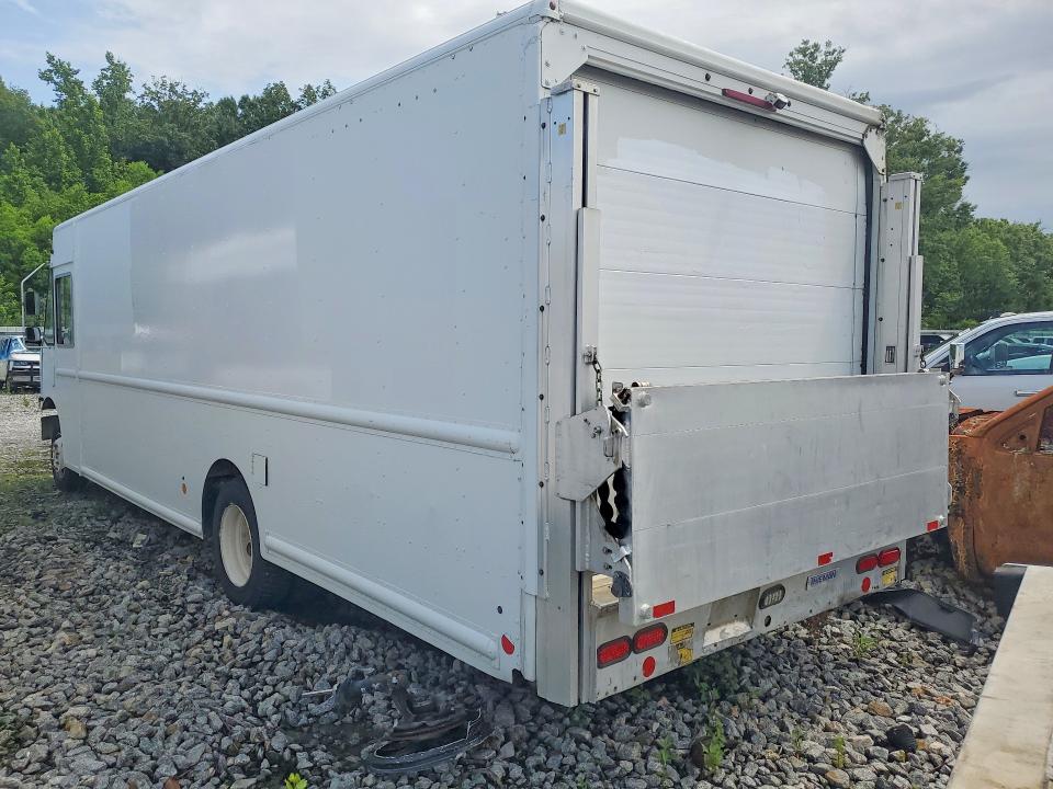 2014 Freightliner All other VIN 4UZAC3DV6ECFL0612 COPART salvage auction — NORMAL WEAR, CT, sold $1,550 on 2026-07-09 (photo 2)