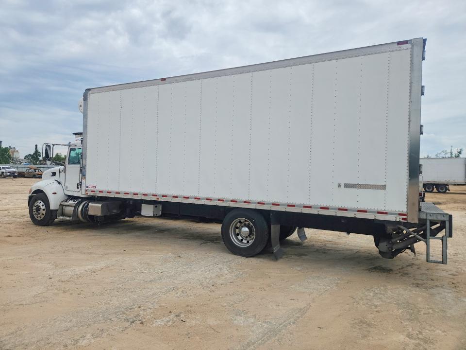 2020 Peterbilt All other VIN 2NP2HM7X8LM673372 COPART salvage auction — NORMAL WEAR, FL - CERTIFICATE OF TITLE, sold $12,700 on 2026-07-20 (photo 2)