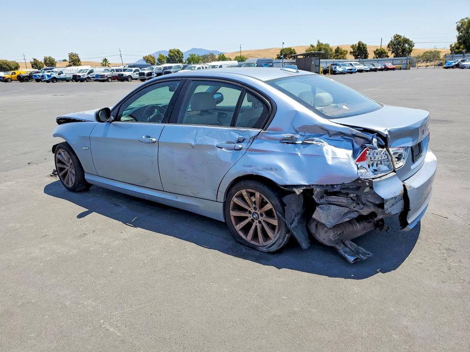 2011 BMW 3 series VIN WBAPK5G58BNN26547 COPART salvage auction — REAR END, SC, sold $175 on 2026-07-27 (photo 2)