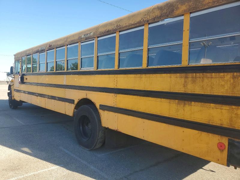 2002 Icrp VIN 4DRBRAAN92B945143 COPART salvage auction — ALL OVER, OH - CERTIFICATE OF TITLE, sold $1,400 on 2026-09-04 (photo 9)