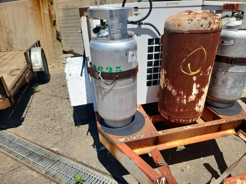 1999 Unkn Unknown VIN 1T9US0617WS055165 COPART salvage auction — MINOR DENT/SCRATCHES, BS, sold $125 on 2026-07-17 (photo 9)