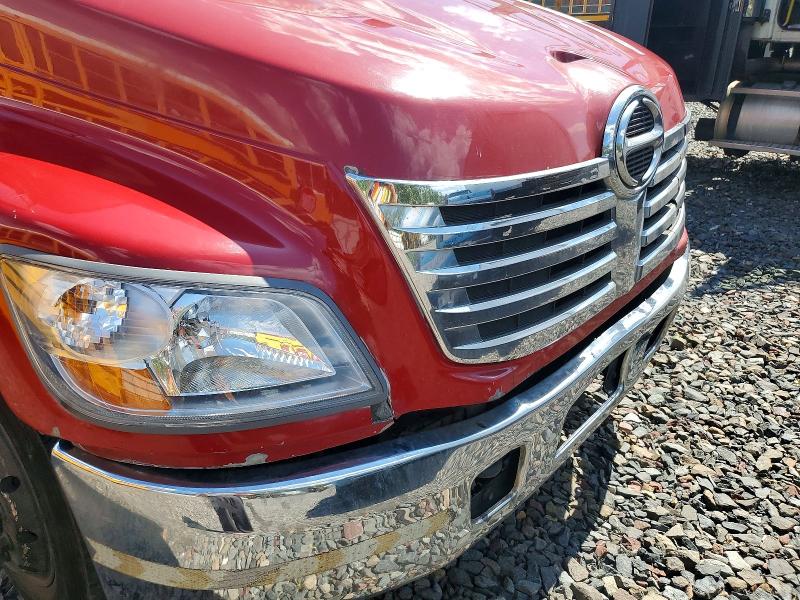 2010 Hino All other VIN 5PVNJ8JNXA4S50271 COPART salvage auction — MINOR DENT/SCRATCHES, NY - CERTIFICATE OF TITLE, sold $750 on 2026-07-21 (photo 9)
