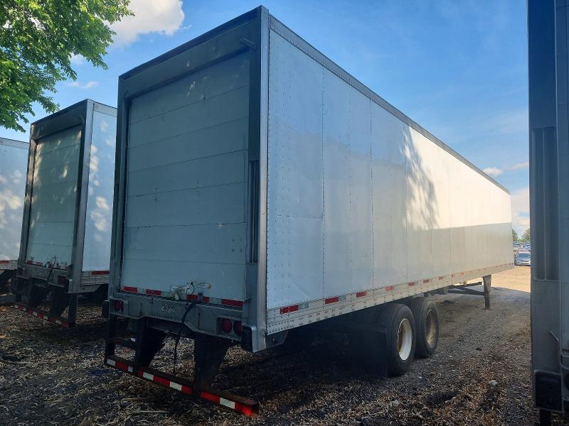 2017 Utility Vs2ra VIN 1UYVS2489H6071901 COPART salvage auction — NORMAL WEAR, FL - CERTIFICATE OF TITLE, sold $2,850 on 2026-09-22 (photo 4)