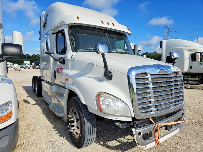 2016 Freightliner All other VIN 3AKJGLDV1GSGS4695 COPART salvage auction — MINOR DENT/SCRATCHES, LA - CERTIFICATE OF TITLE, sold $3,900 on 2026-07-28 (photo 1)