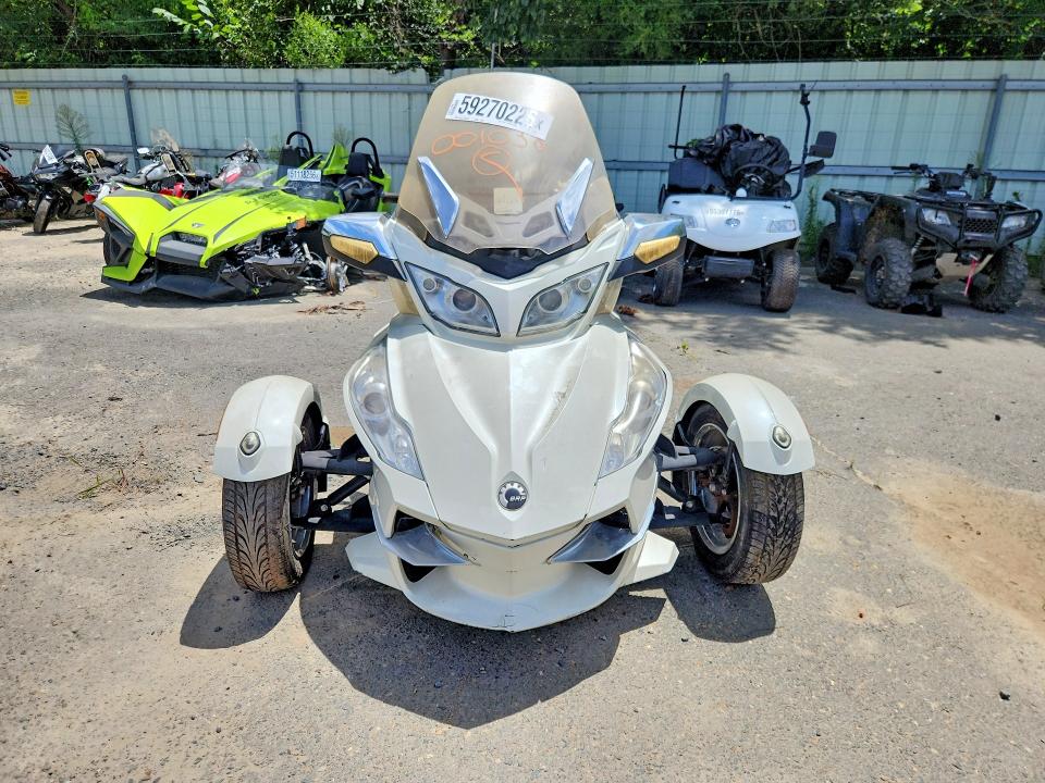 2012 Cana Mc-tri VIN 2BXJBDC11CV001038 COPART salvage auction — MINOR DENT/SCRATCHES, La - Permit To Sell, sold $1,650 on 2026-07-13 (photo 2)