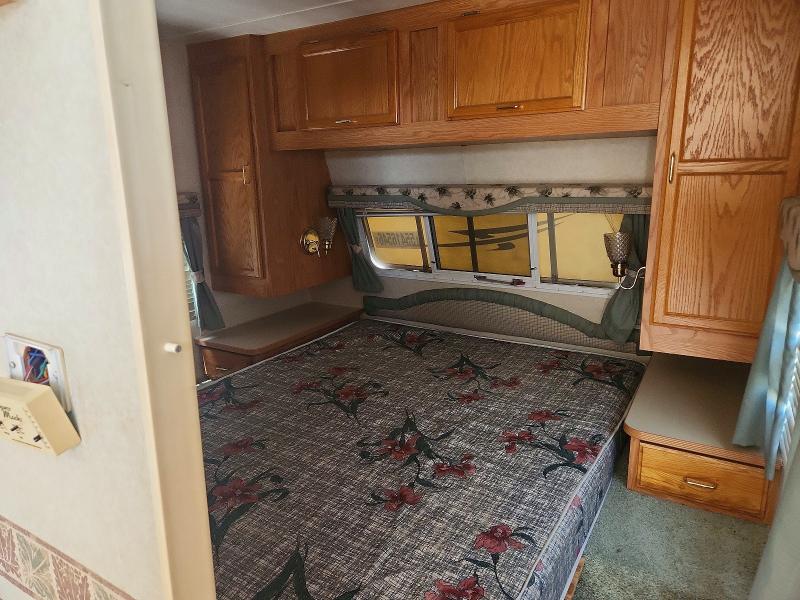 2003 Jayco jay Recreation VIN 1UJBJ02P4316S0073 COPART salvage auction — SIDE, ST, sold $325 on 2026-08-20 (photo 5)