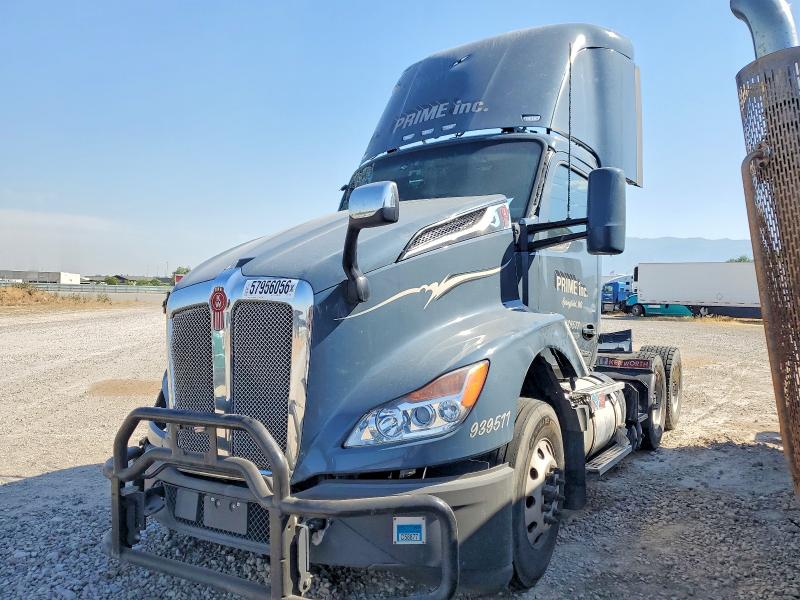 2023 Kenworth All other VIN 1XKYDK9X6PJ263993 COPART salvage auction — FRONT END, CT, sold $18,300 on 2026-07-14 (photo 2)