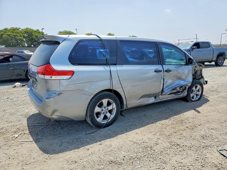 2011 Toyota Sienna VIN 5TDKA3DC7BS003005 COPART salvage auction — FRONT END, Ca - Salvage Certificate, sold $1,400 on 2026-07-28 (photo 3)