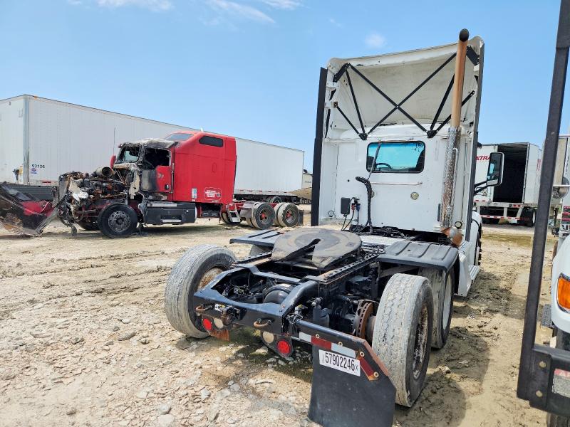 2019 Peterbilt All other VIN 1XPBD49X8KD600263 COPART salvage auction — NORMAL WEAR, CT, sold $7,200 on 2026-07-16 (photo 4)