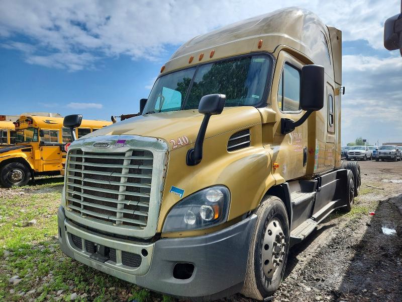 2018 Freightliner All other VIN 3AKJGHDV5JDJS2438 COPART salvage auction — MECHANICAL, ON - PERMIT NO BRAND - FIT, sold $1,300 on 2026-07-23 (photo 2)