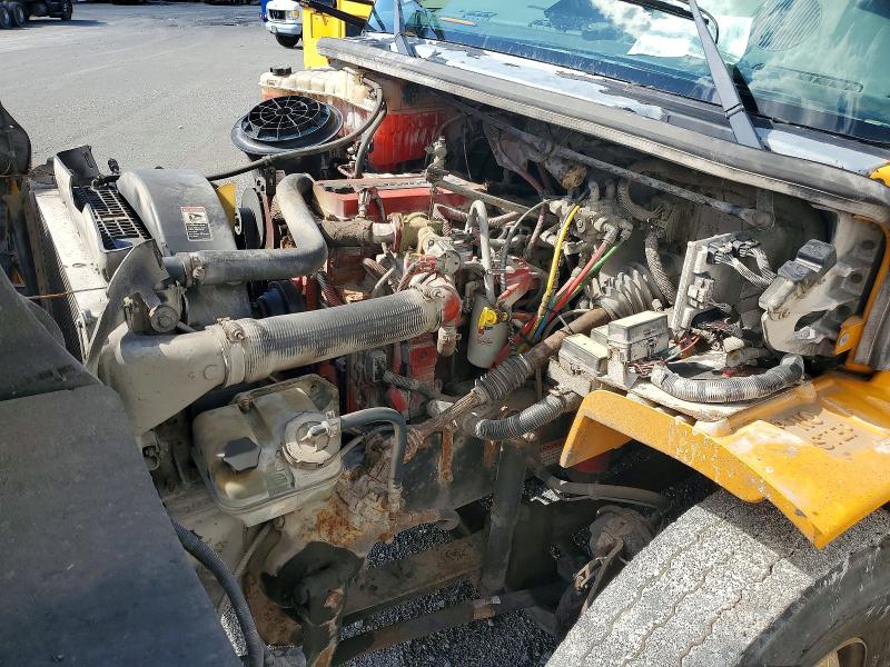 2013 Thomas VIN 4UZABRDT4DCFA7893 COPART salvage auction — NORMAL WEAR, CT, sold $2,000 on 2026-09-06 (photo 7)