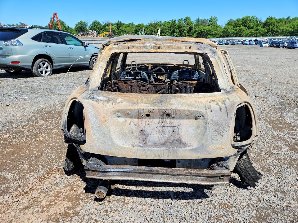 2015 Mini Cooper VIN WMWXS5C53FT833339 COPART salvage auction — BURN, SC, sold $350 on 2026-08-04 (photo 6)