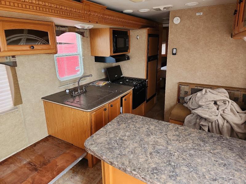 2011 Breckridge Recreation VIN 5SFNB2821BE213950 COPART salvage auction — MINOR DENT/SCRATCHES, NU, sold $1,350 on 2026-07-14 (photo 6)