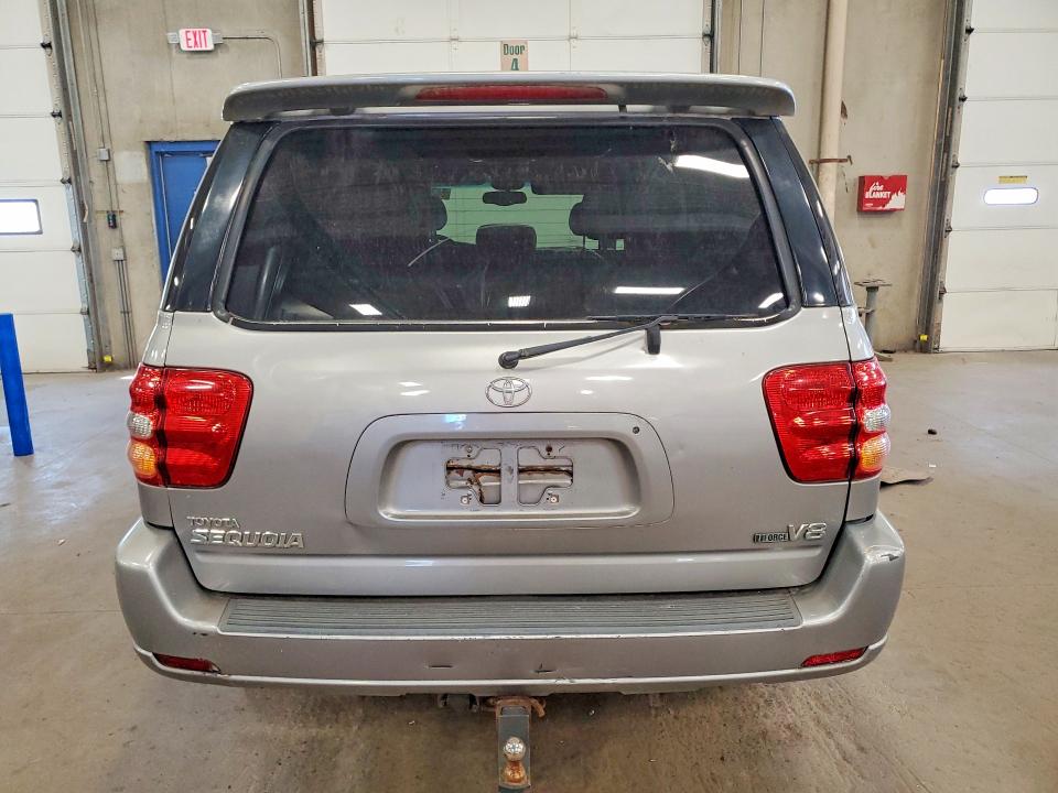 2003 Toyota Sequoia VIN 5TDZT38A13S140430 COPART salvage auction — MINOR DENT/SCRATCHES, Mn - Certificate Of Title, sold $675 on 2026-07-07 (photo 6)