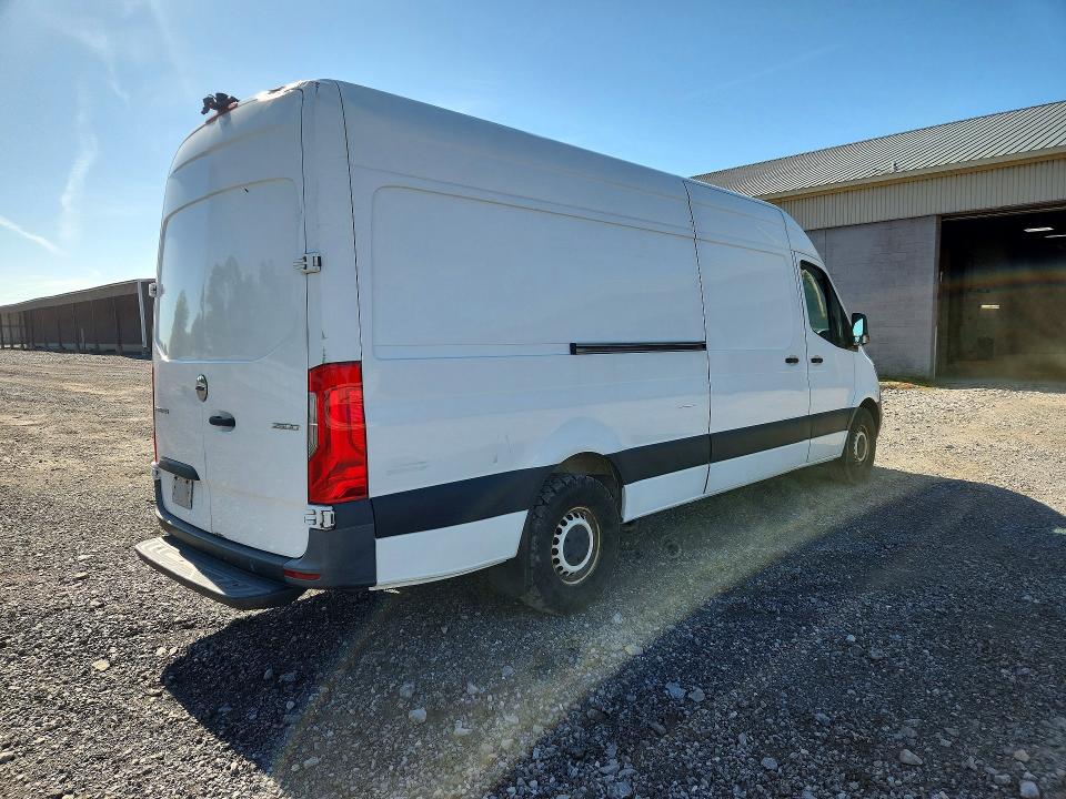 2021 Freightliner Sprinter 2500 VIN W2W4DCHY2MT052744 COPART salvage auction — SIDE, NY - CERTIFICATE OF TITLE (P), sold $9,300 on 2026-07-13 (photo 3)