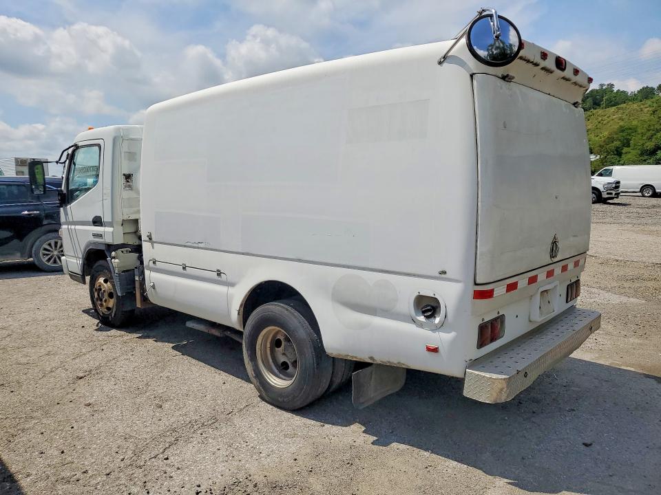 2007 Sterling truck All other VIN JLSBBH1S27K015415 COPART salvage auction — MINOR DENT/SCRATCHES, CT, sold $3,050 on 2026-07-28 (photo 2)
