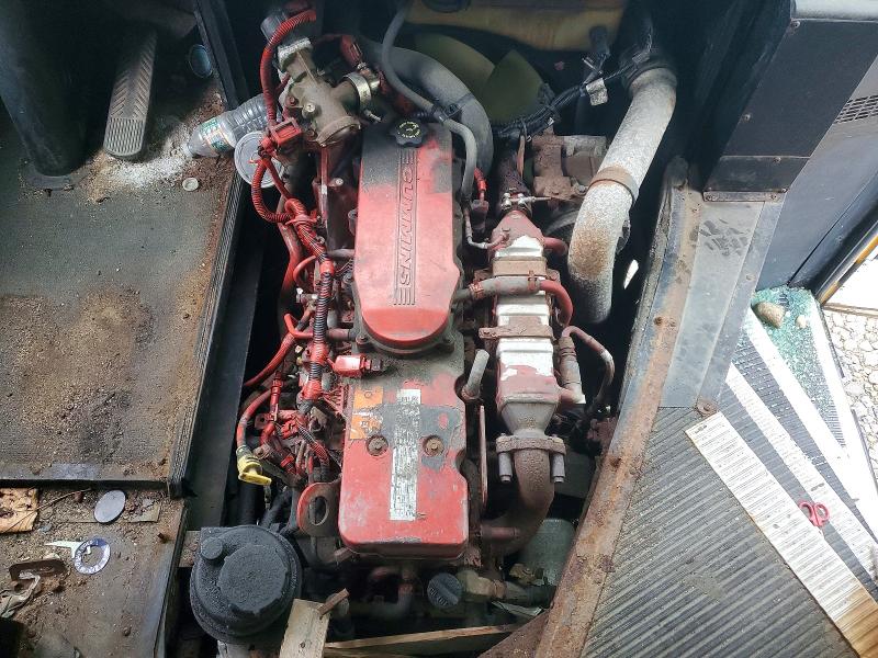 2010 Thomabuses All other VIN 1T88P4E26A1131296 COPART salvage auction — FRONT END, MA - CERTIFICATE OF TITLE, sold $1,400 on 2026-07-29 (photo 7)