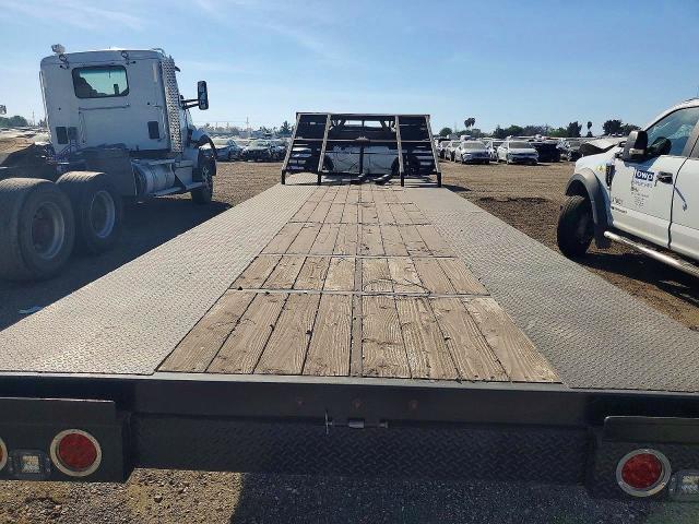 2009 Urwi Trailer VIN 4YDF2932192501807 COPART salvage auction — MINOR DENT/SCRATCHES, CA - DLR/DIS/EXP ONLY SALVAGE TITLE, sold $325 on 2026-07-31 (photo 5)