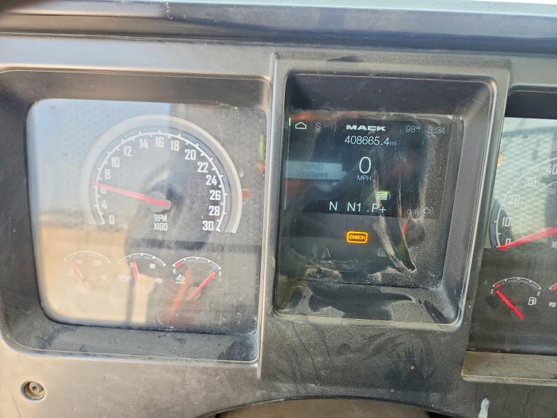 2019 Mack All other VIN 1M1PN3GY5KM001704 COPART salvage auction — MINOR DENT/SCRATCHES, CT, sold $8,900 on 2026-07-07 (photo 8)