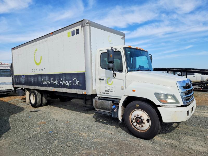 2014 Hino All other VIN 5PVNE8JT5E4S55757 COPART salvage auction — MINOR DENT/SCRATCHES, SC - CERTIFICATE OF TITLE, sold $275 on 2026-07-28 (photo 1)