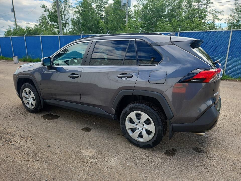2020 Toyota Rav4 VIN 2T3B1RFV4LW091206 COPART salvage auction — MINOR DENT/SCRATCHES, Nb - Clean Title (P), sold $10,100 on 2026-07-03 (photo 2)