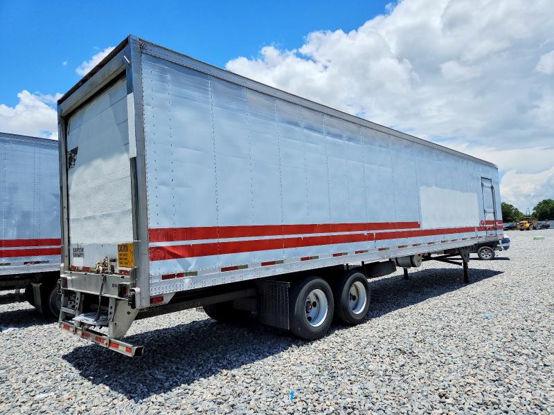 2006 Utility trailer Trailer VIN 1UYVS248X6U725006 COPART salvage auction — MINOR DENT/SCRATCHES, CT, sold $2,150 on 2026-07-09 (photo 4)