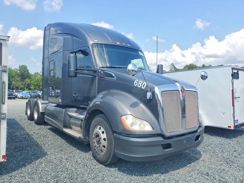 2014 Kenworth All other VIN 1XKYD49X3EJ392363 COPART salvage auction — NORMAL WEAR, CZ, sold $18,100 on 2026-07-14 (photo 1)