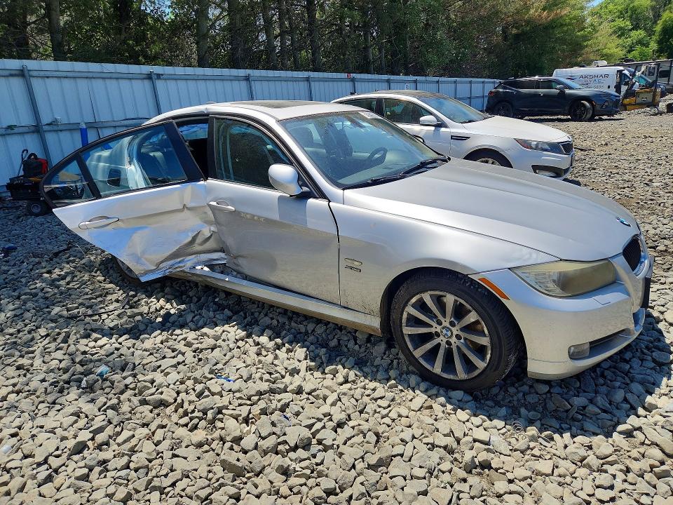 2011 BMW 3 series VIN WBAPK5G50BNN26865 COPART salvage auction — SIDE, SC, sold $575 on 2026-07-15 (photo 4)