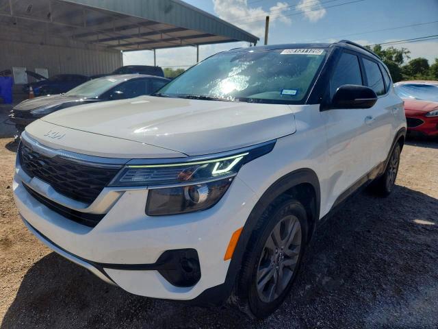 2023 Kia Seltos VIN KNDEU2AA9P7395150 COPART salvage auction — NORMAL WEAR, Tx - Certificate Of Title, sold $13,000 on 2026-07-16 (photo 1)