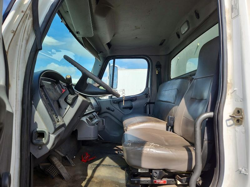 2005 Frht - freightliner All other VIN 1FVACWDC85HV05932 COPART salvage auction — NORMAL WEAR, IL - DEALER ONLY CLEAN TITLE (P), sold $3,450 on 2026-07-28 (photo 7)