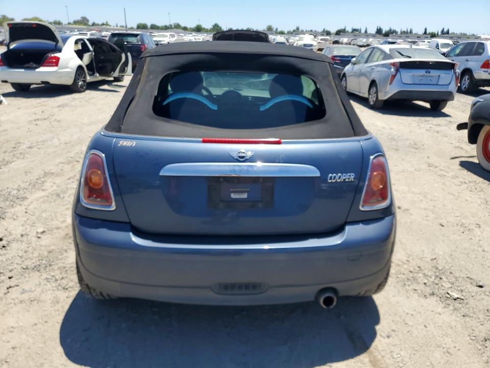 2010 Min Convertibl VIN WMWMR3C50ATZ18781 COPART salvage auction — NORMAL WEAR, DV, sold $300 on 2026-07-14 (photo 6)