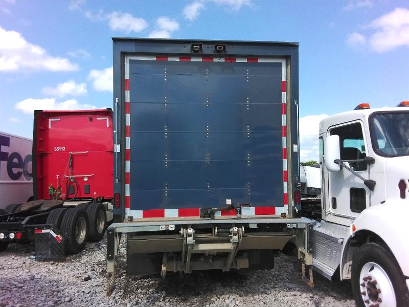 2020 Hino All other VIN JHHRDM2H4LK009571 COPART salvage auction — ROLLOVER, AZ - CERT OF TITLE - SALVAGE, sold $2,500 on 2026-07-27 (photo 6)