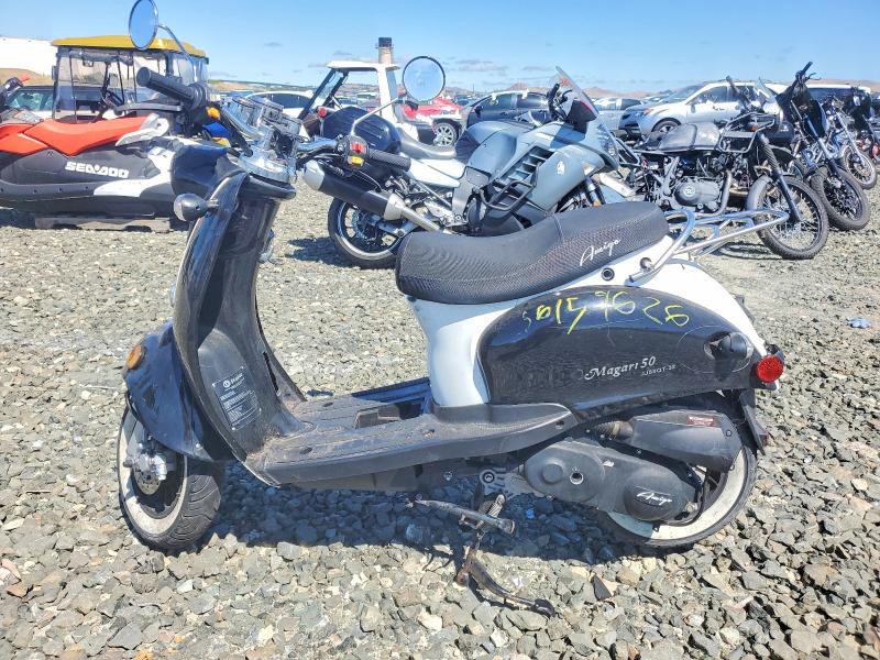 2019 Other automobile Scooter VIN LLPVGBAY8J1K20278 COPART salvage auction — VANDALISM, CA - SALVAGE CERTIFICATE, sold $15 on 2026-07-23 (photo 3)
