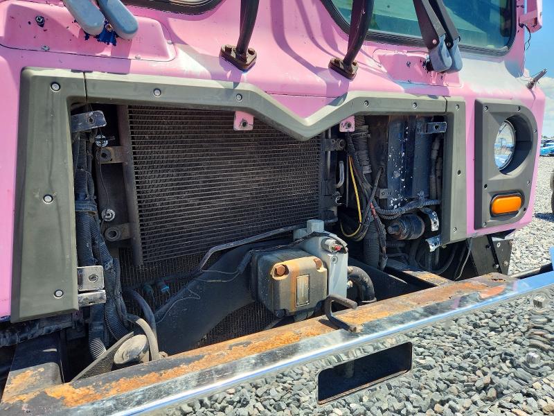 2010 Mack All other VIN 1M2AV02C1AM005601 COPART salvage auction — MINOR DENT/SCRATCHES, FL - CERTIFICATE OF DESTRUCTION, sold $2,300 on 2026-07-09 (photo 9)