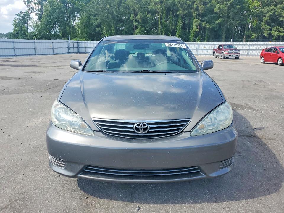 2005 Toyota Camry VIN 4T1BE32K65U545027 COPART salvage auction — MECHANICAL, Nc - Dealer Only Clean Title, sold $550 on 2026-07-09 (photo 5)