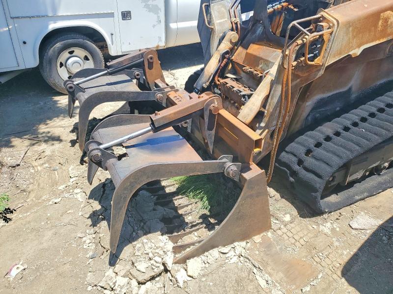 2023 John deere 331g VIN 1T0331GMVPF453922 COPART salvage auction — BURN, BP, sold $80 on 2026-07-13 (photo 9)