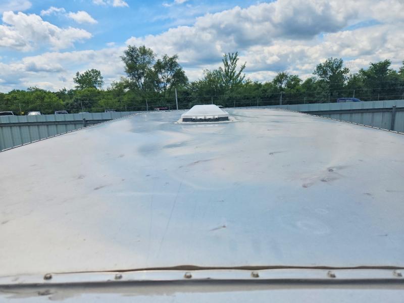 2011 Wells cargo Cw122-2 VIN 1WC200E22B1187190 COPART salvage auction — BURN, IL - SALVAGE CERTIFICATE, sold $35 on 2026-07-27 (photo 8)