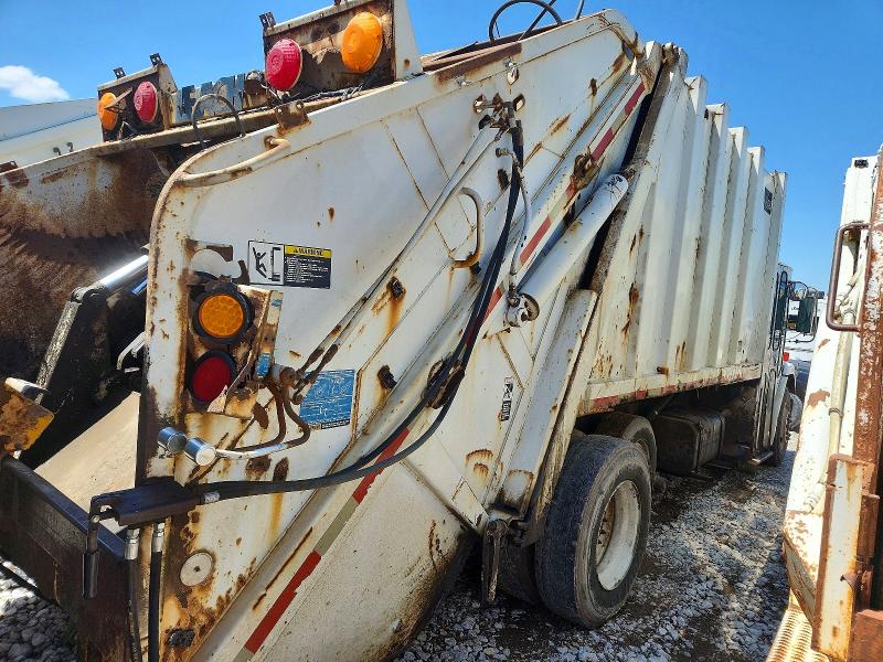 1997 Freightliner All other VIN 1FV6HLBB9VH696390 COPART salvage auction — NORMAL WEAR, FL - CERTIFICATE OF DESTRUCTION (P), sold $600 on 2026-07-09 (photo 4)