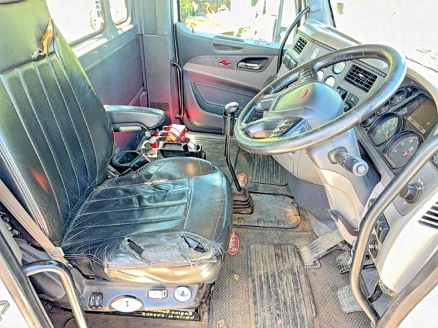 2014 Peterbilt All other VIN 1XPBDP9X3ED250479 COPART salvage auction — NORMAL WEAR, CT, sold $7,900 on 2026-07-14 (photo 5)