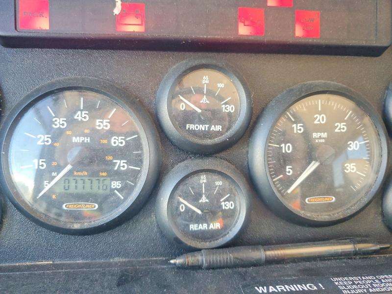 2002 Frht Recreation VIN 4UZAAHAK32CK27793 COPART salvage auction — NORMAL WEAR, NH - CERT OF TITLE-SALVAGE, sold $3,000 on 2026-07-30 (photo 8)