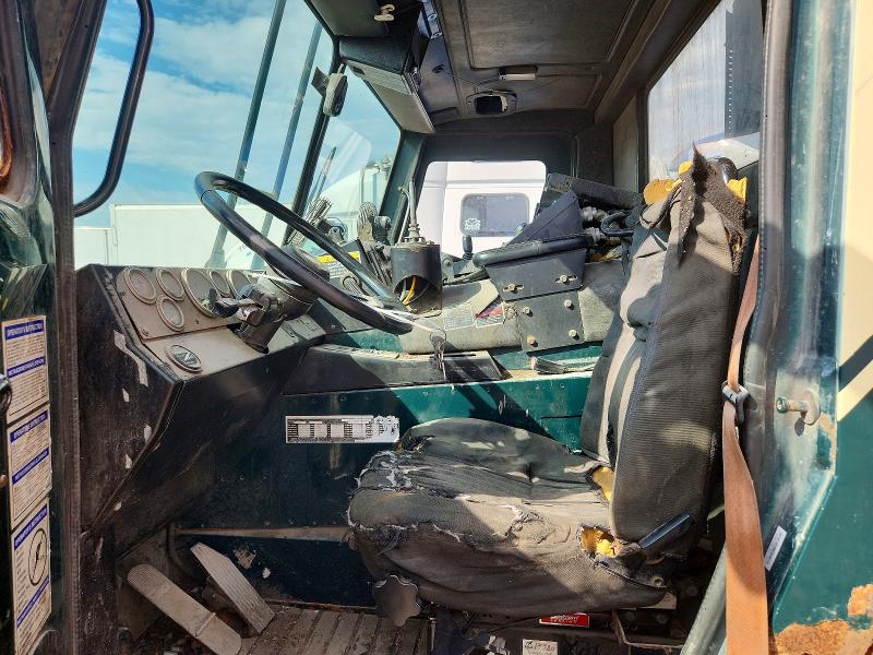 2007 Mack Leu613 VIN 1M2AC08C27M014460 COPART salvage auction — SIDE, FL - CERTIFICATE OF DESTRUCTION, sold $1,900 on 2026-09-22 (photo 5)