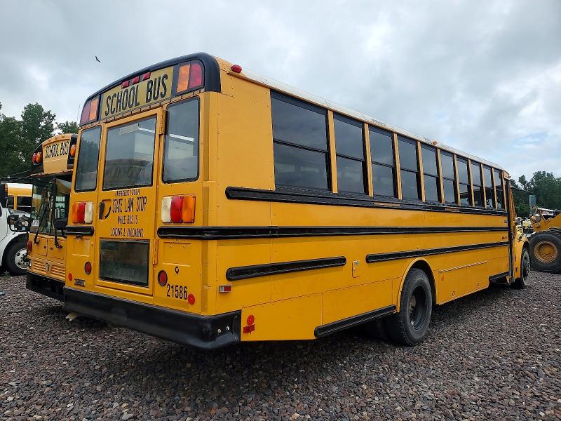 2012 Thomas VIN 4UZABRDT1CCBN6198 COPART salvage auction — NORMAL WEAR, CT, sold $2,000 on 2026-09-17 (photo 4)