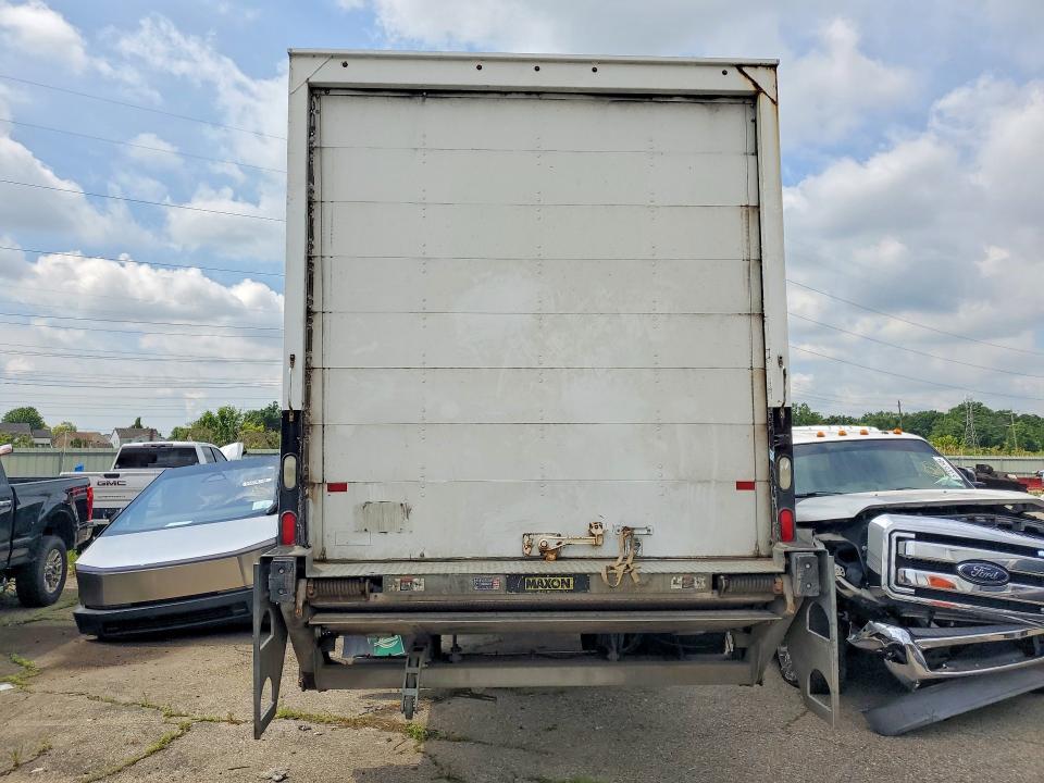 2019 Hino All other VIN 5PVNJ8JV8K4S73968 COPART salvage auction — MINOR DENT/SCRATCHES, PA - DEALER ONLY CLEAN TITLE, sold $1,200 on 2026-07-28 (photo 6)