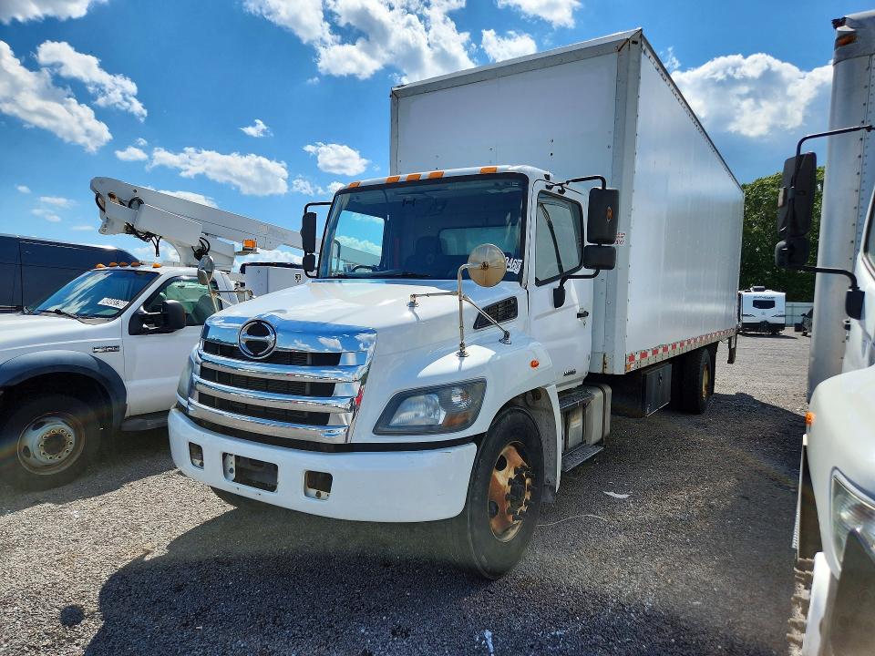 2017 Hino All other VIN 5PVNE8JV8H4S56231 COPART salvage auction — MINOR DENT/SCRATCHES, CT, sold $7,900 on 2026-07-09 (photo 1)