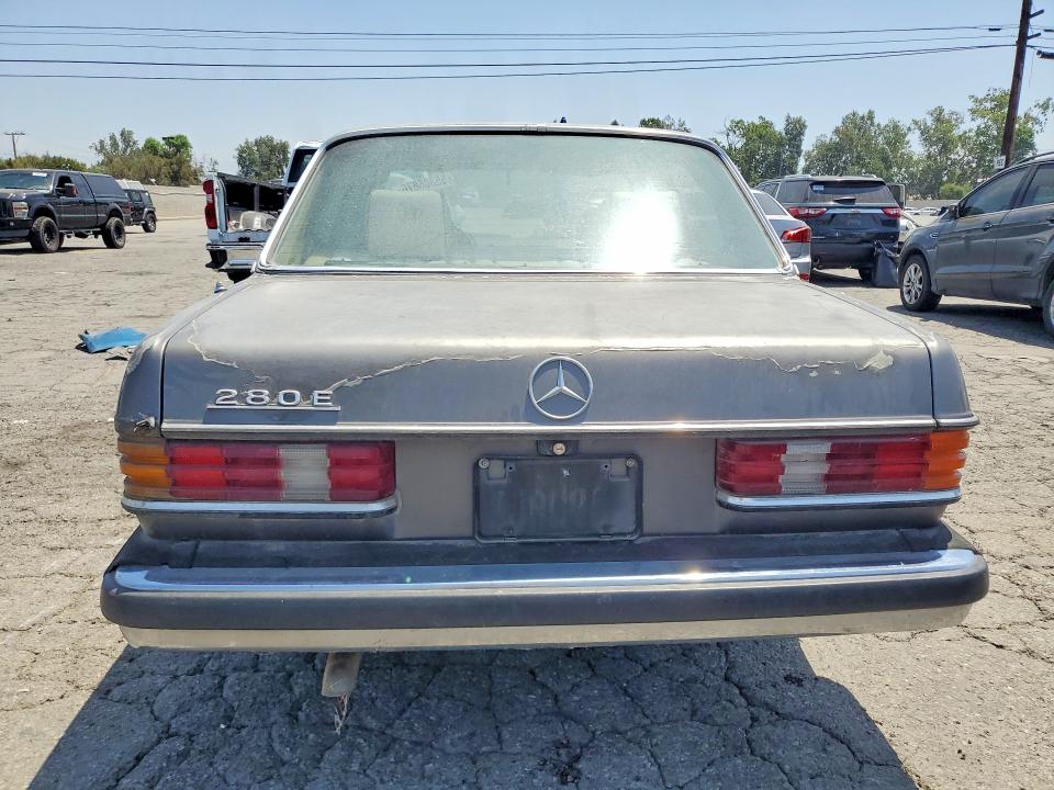 1981 Merz 280-class VIN WDB12303312090551 COPART salvage auction — NORMAL WEAR, DT, sold $150 on 2026-07-09 (photo 6)