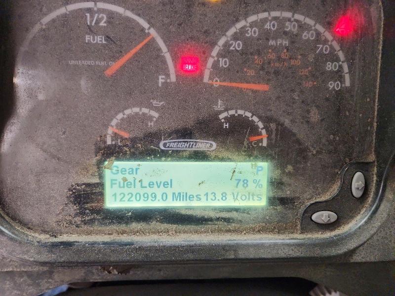 2020 Freightliner All other VIN 4UZAC2EA1LCLZ6821 COPART salvage auction — MINOR DENT/SCRATCHES, WI - CERTIFICATE OF TITLE, sold $13,000 on 2026-08-11 (photo 9)