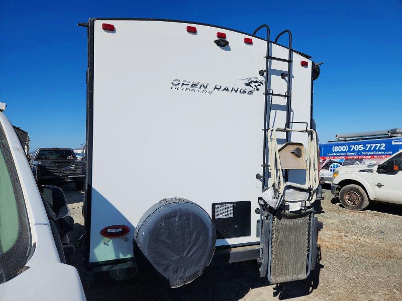 2018 Highland ridge Open range VIN 58TBH0BPXJ3UG3573 COPART salvage auction — MINOR DENT/SCRATCHES, CA - DIS/DLR/EXP ONLY CLEAN TITLE, sold $8,500 on 2026-07-21 (photo 3)